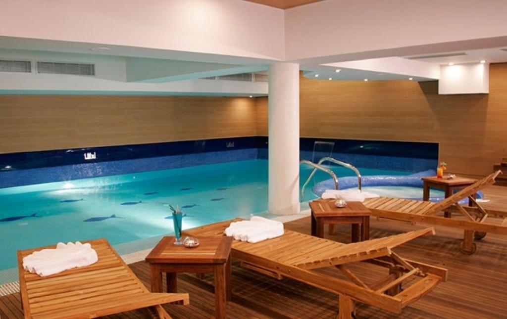 The Lodge Hotel Borovets Exterior photo